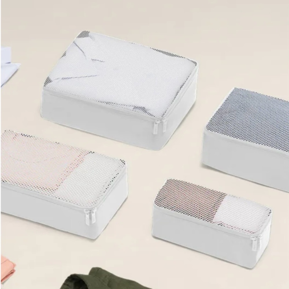 AWAY The Insider Nylon Packing Cubes Set of 4 in White NEW NIB RARE!!